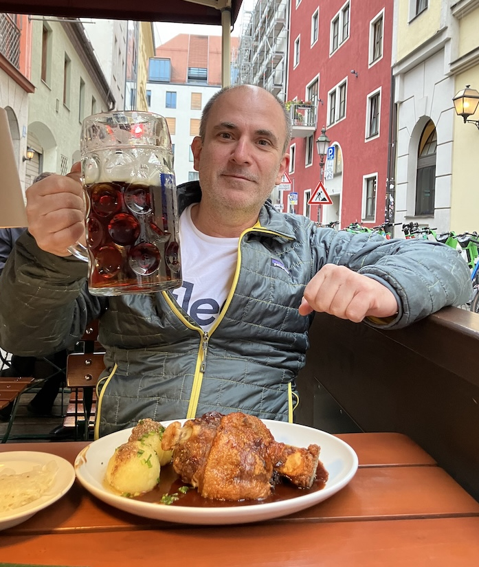 Schweinshaxe.